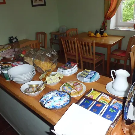Guest house Maate